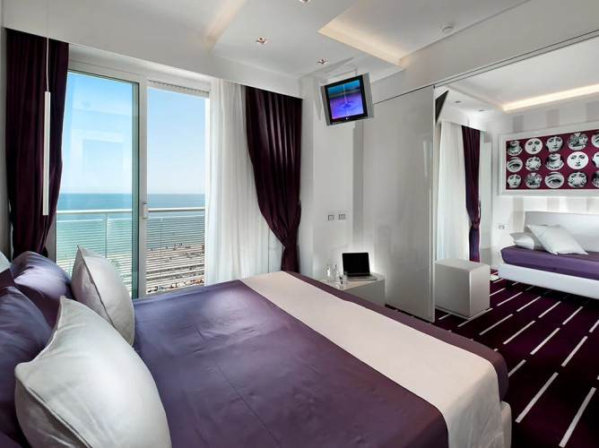 media.Camera_juniorSuiteFronteMare-6