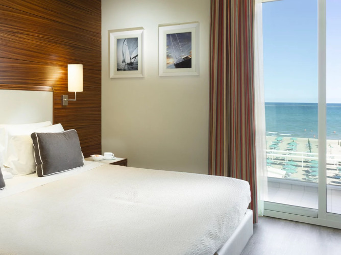 media.Hotel-Kursaal-Riccione_sul-mare2